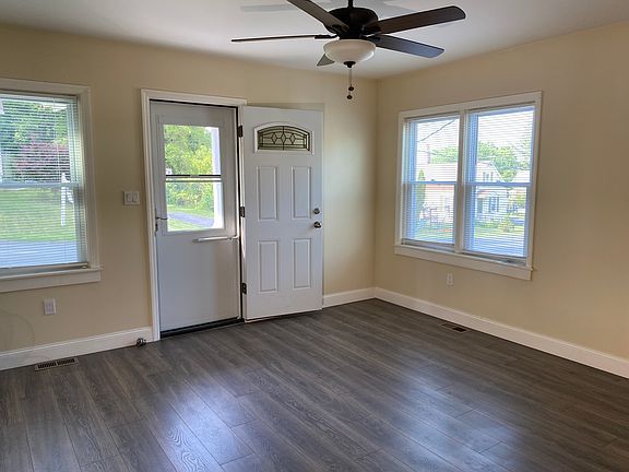 3rd image of 17 Lansing Ln #1