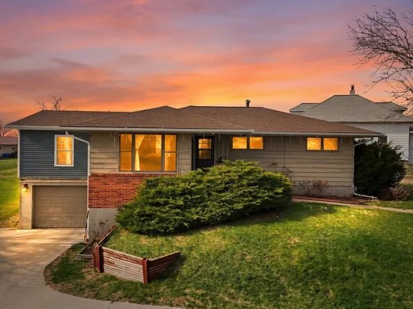 1311 Harding St, Tama, IA 52339