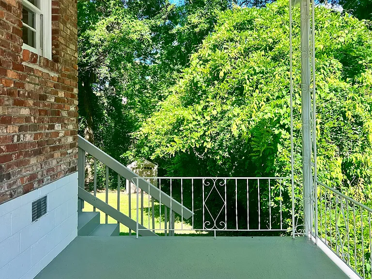 1490 N Druid Hills Rd NE — Photo 2
