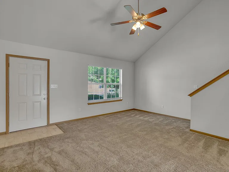 601-603 Glenstone Dr. — Photo 17