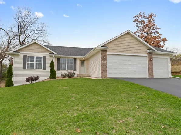 206 Smith Dr, Oregon, IL 61061