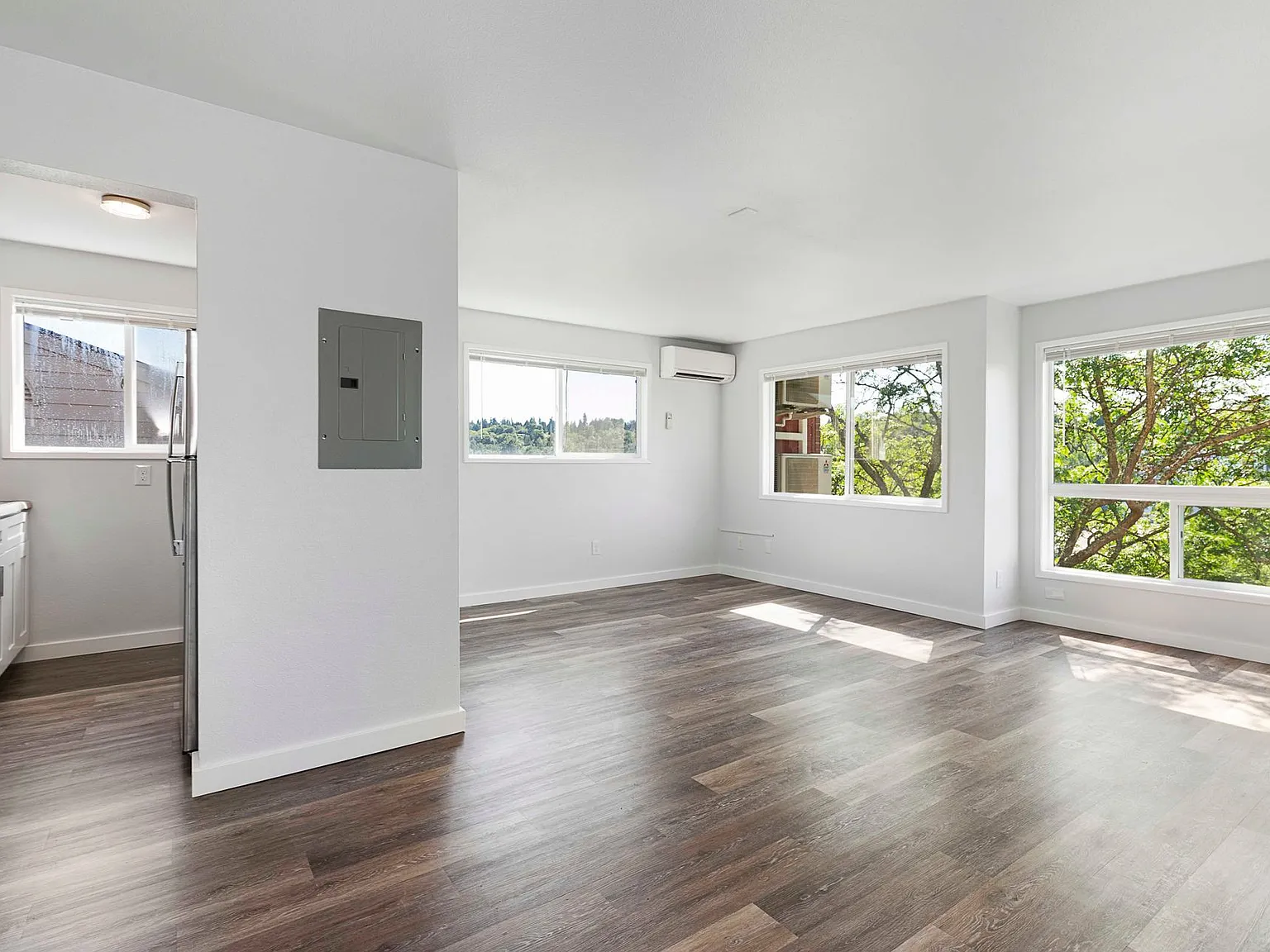 Baker 38 Apartments — Photo 1