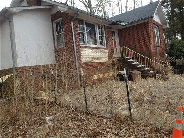 2nd image of 2025 White Rd