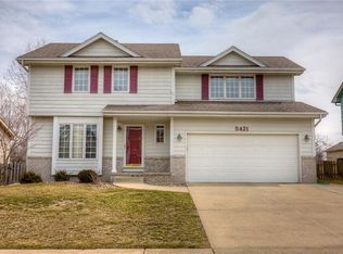 5421 NW 90th St, Johnston, IA 50131