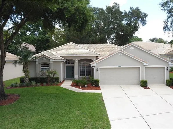 2112 Saint Ives Ct, Clermont, FL 34711