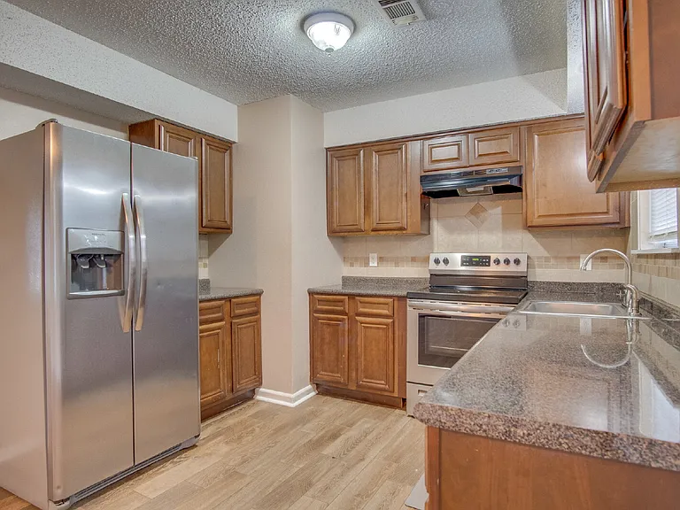 386 Quigley Rd — Photo 11
