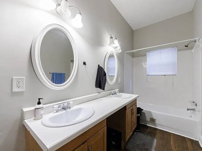 358 Clifford Ave — Photo 11