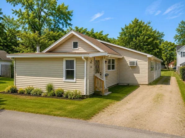 206 4th Ter, Egg Harbor City, NJ 08215