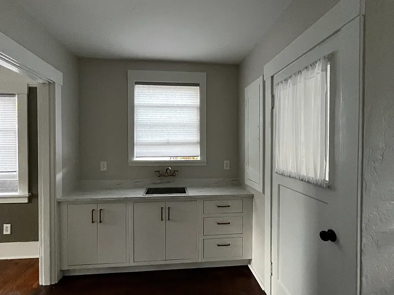 858 NE Killingsworth Ct — Photo 16