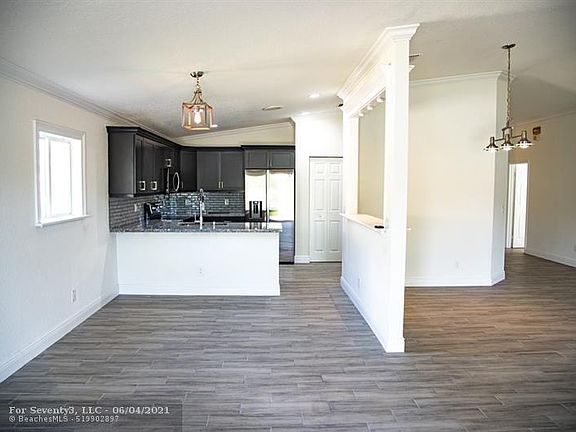 5th image of 2099 SW Newport Isles Blvd