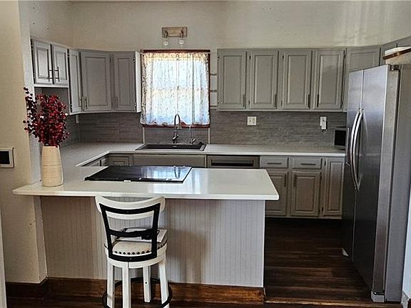 5th image of 103 S Delange Rd