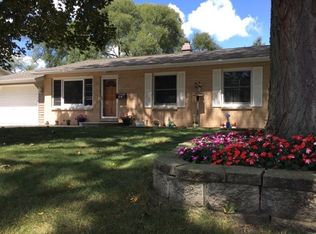 719 Watson Dr, Genoa, IL 60135