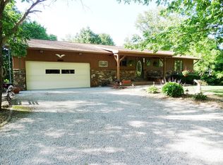 233 Rock Springs Rd, Makanda, IL 62958