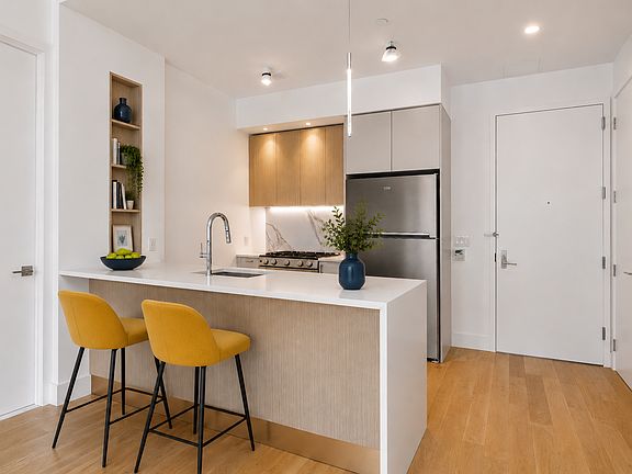 3rd image of 38-27 32nd St #901
