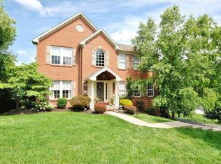 102 Creekwood Dr, Venetia, PA 15367