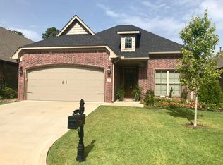 10 Bishop Pl, Little Rock, AR 72223