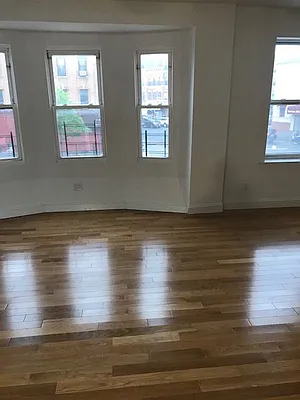 Rented by Alexander Bilu, LREB | media 46