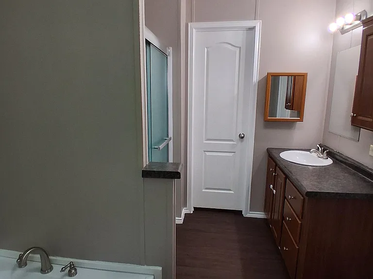 611 Summerhaven Dr #611 — Photo 8