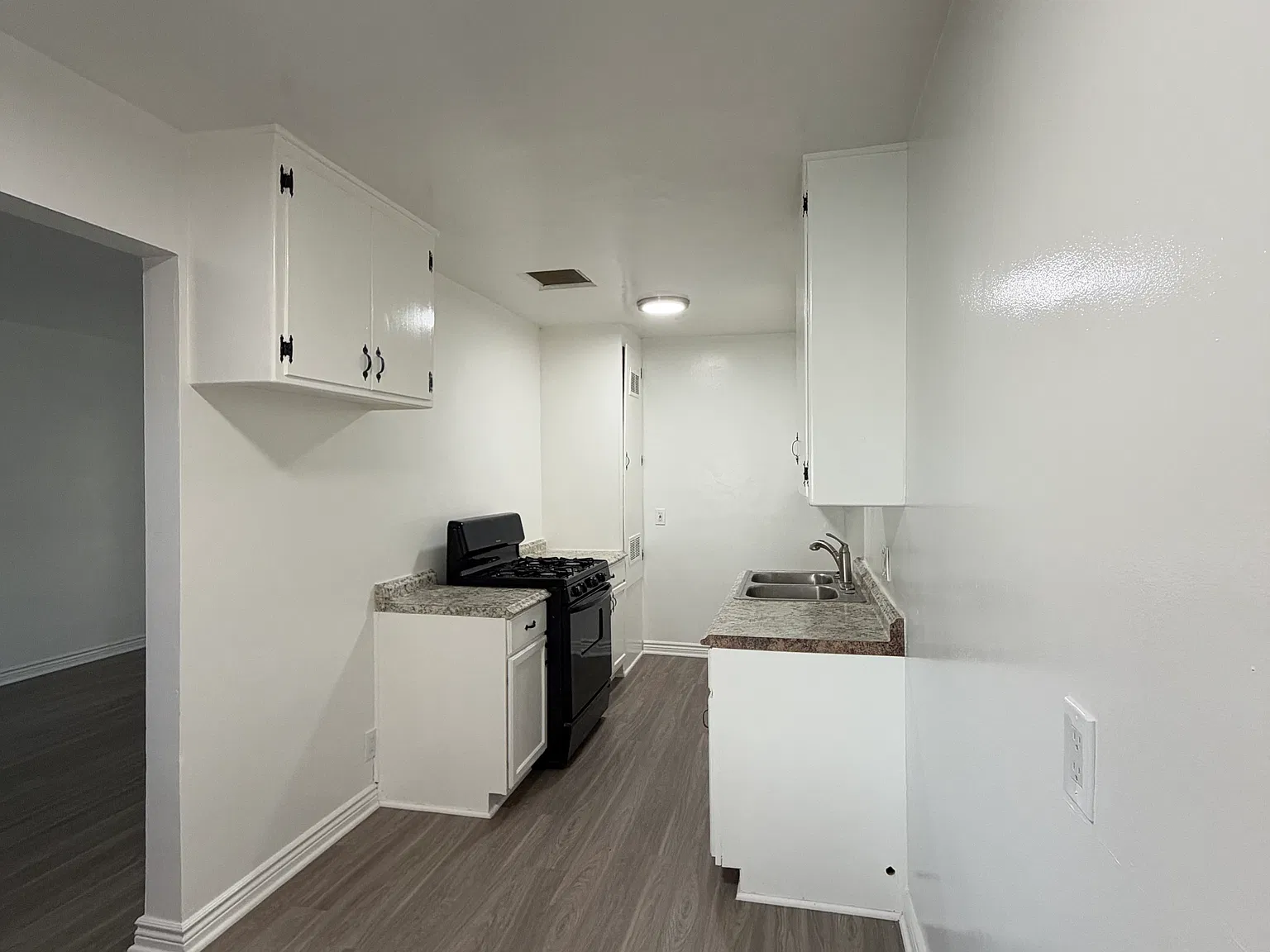 1 bed, 650 sqft, $1,895 — Photo 4
