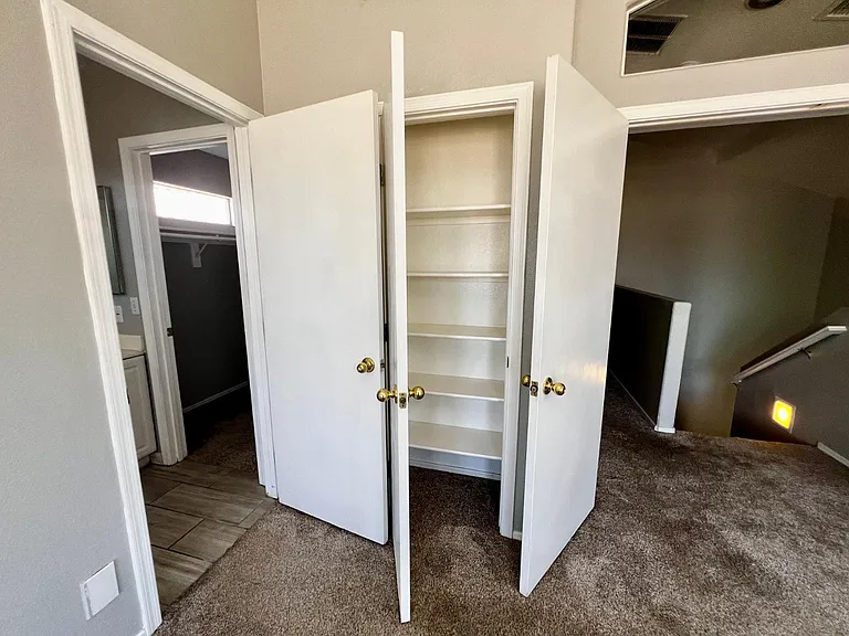 1631 N Garrett Dr — Photo 29