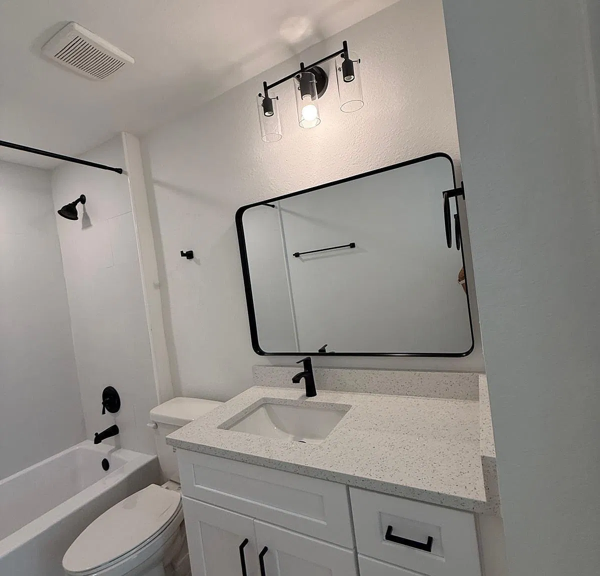 140 Pine Ln — Photo 3