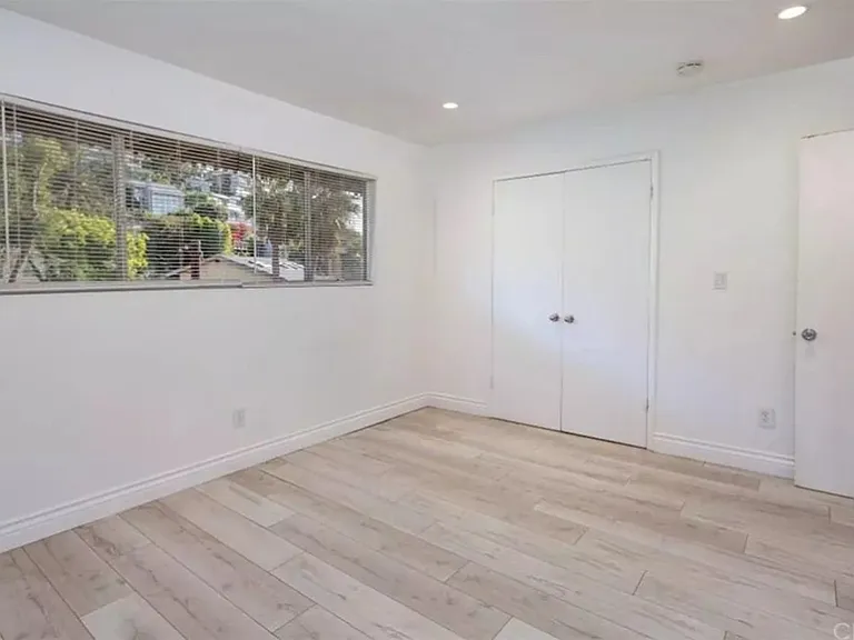 871 Park Ave — Photo 50