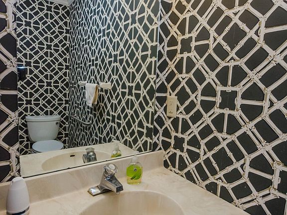 5th image of 500 Laketower Dr Unit 6