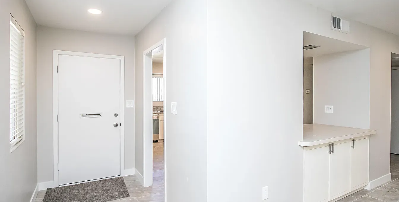 3 bed, 1266 sqft, $1,700 — Photo 1