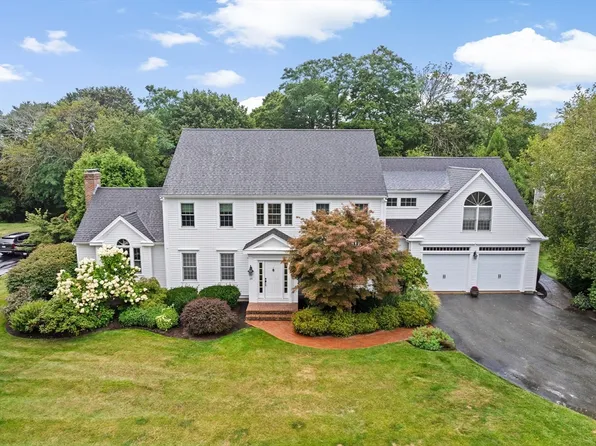 35 Beach Plum Ln, Scituate, MA 02066