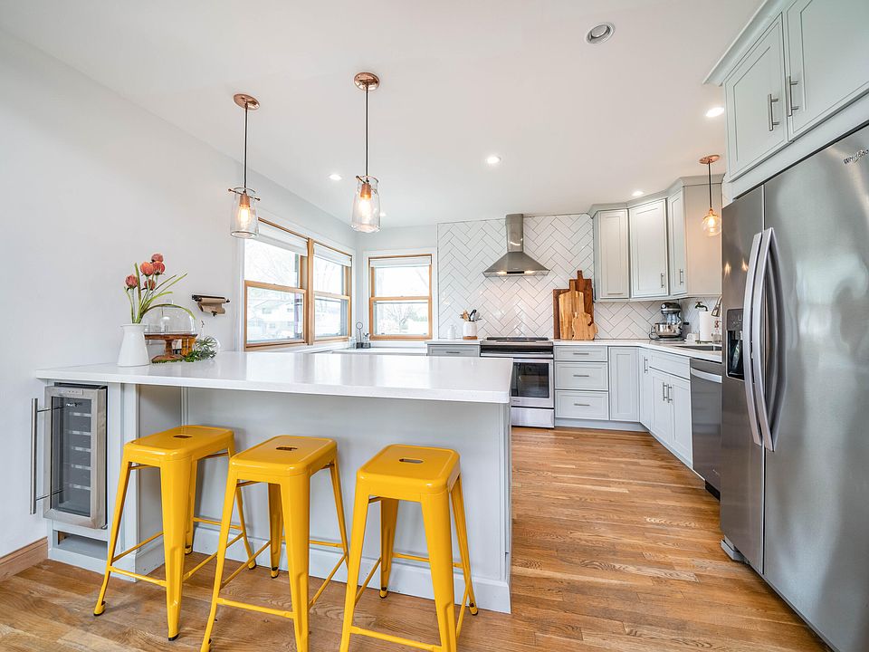 963 Monroe Blvd, South Haven, MI 49090 Zillow