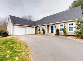 91 Dennison Rdg, Manchester, CT 06040