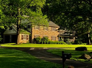 71 Fox Valley Ln, Glen Mills, PA 19342