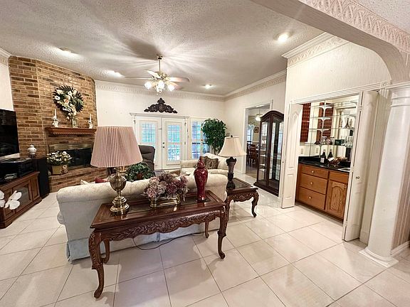 5th image of 3101 Spring Creek Dr