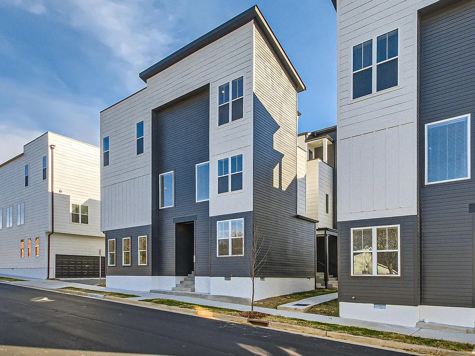 405 Serenity Ln