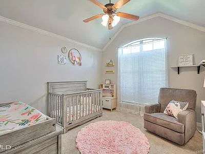 302 Haguewood Cir — Photo 17