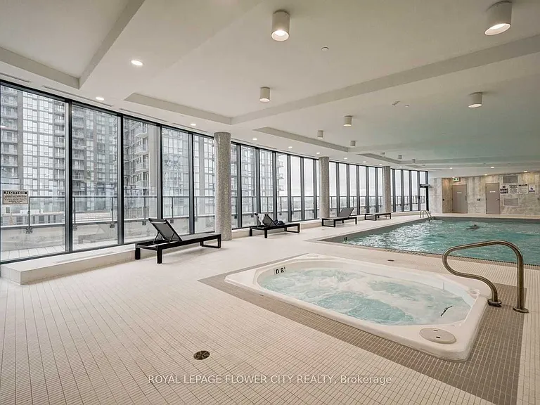 65 Watergarden Dr #909 — Photo 12