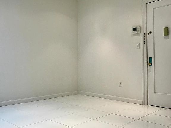 4th image of 627 W 113th St APT 5R