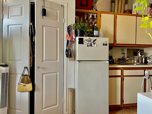 Rented by J Misrahi Realty Corp | media 11