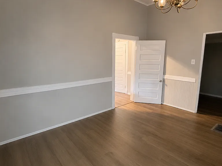 4052 Mikado Ave — Photo 3