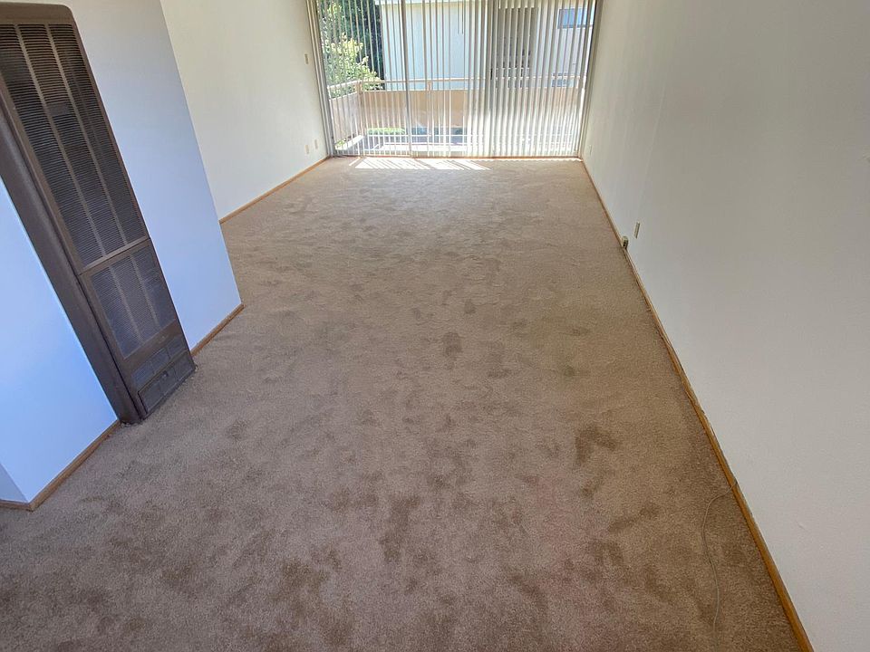 1st image of 121 Kent Ave APT 9