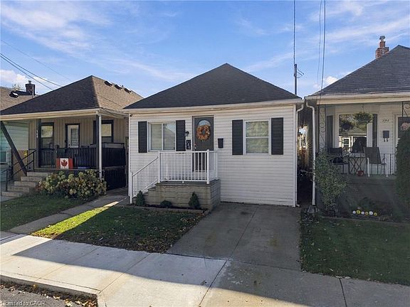 2nd image of 146 Hope Ave