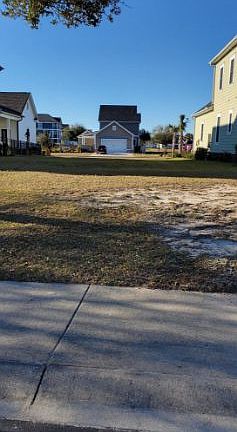 2nd image of 219 W Palms Dr
