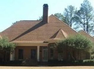 100 Winding Way, Fayetteville, GA 30214