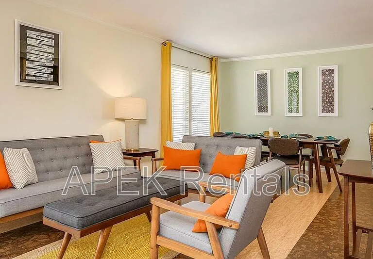 2415 E Finley Rd — Photo 9