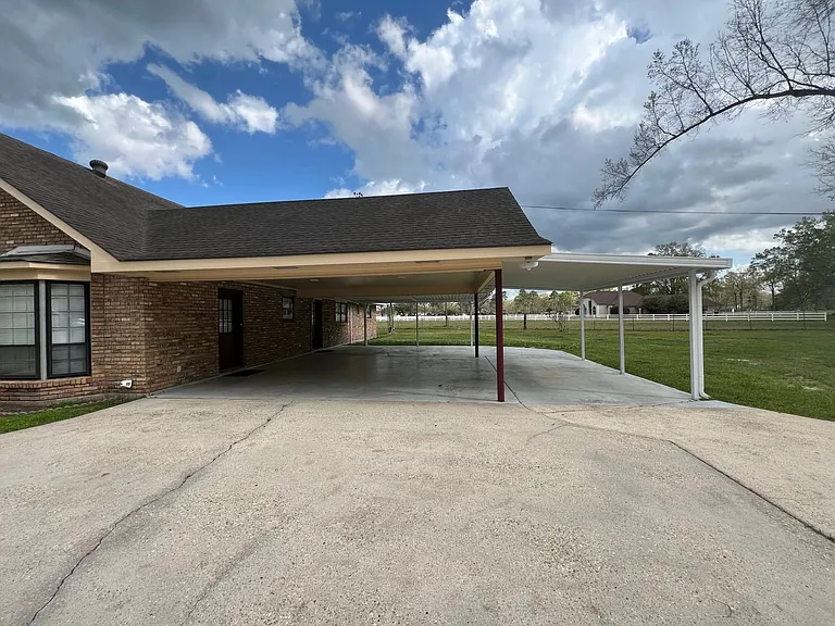 9240 & 9250 Lockhart Rd — Photo 15