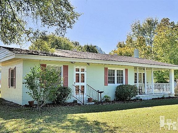 2nd image of 343 Jonestown Road