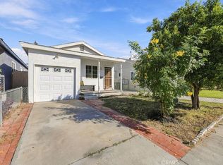 12261 211th St, Lakewood, CA 90715