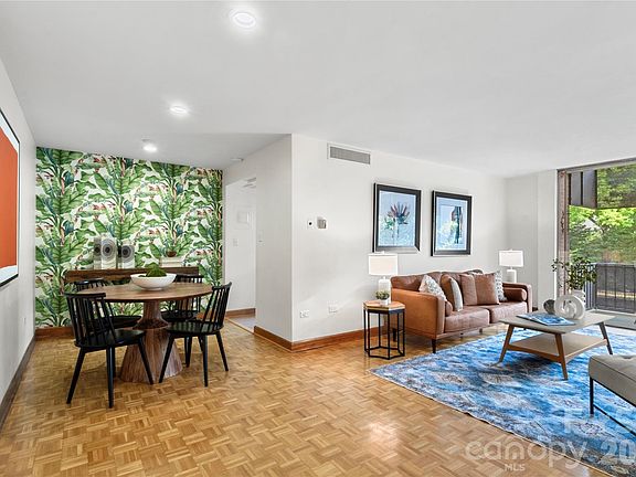 4th image of 1300 Queens Rd Unit 309