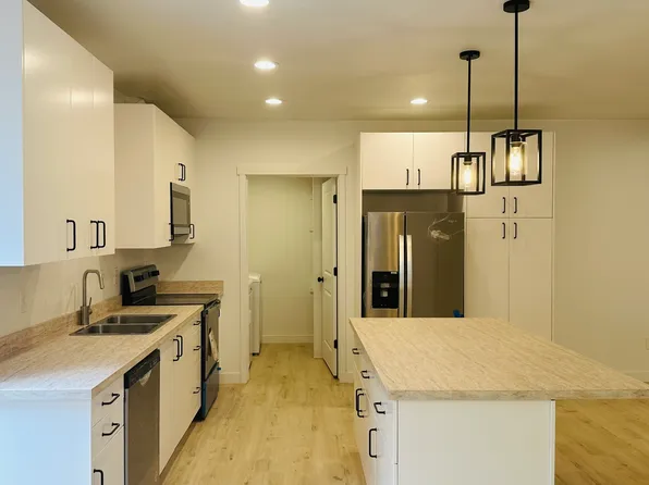 3097 W Watercress Dr, Lehi, UT 84043