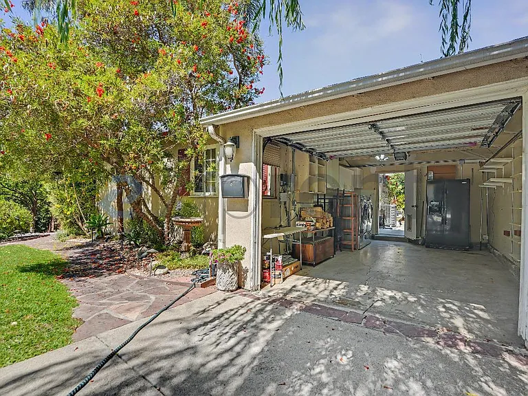 1410 Dartmouth Dr — Photo 8